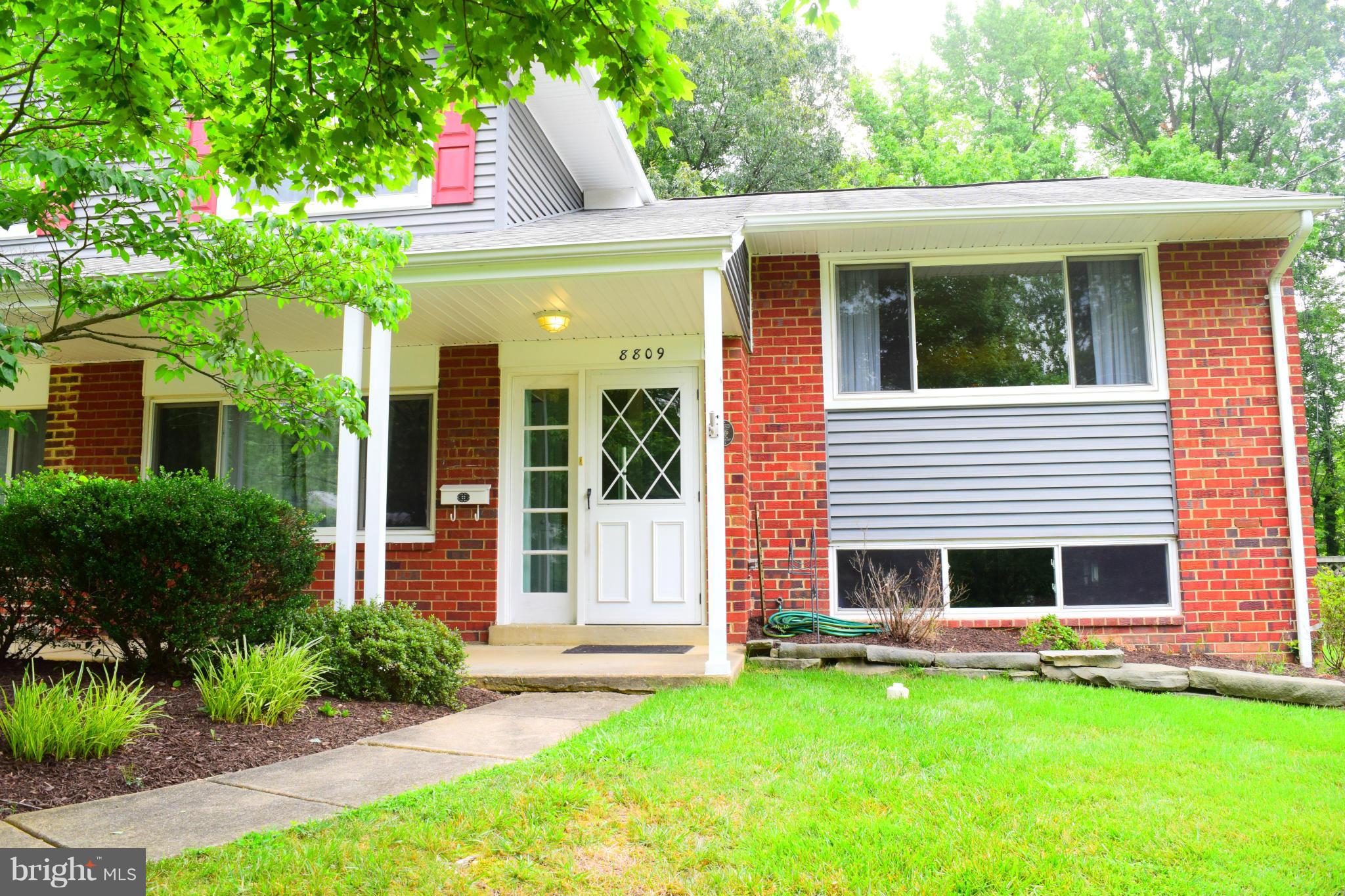 8809 Battery Road Alexandria, VA 22308 - Photo 2 of 27 Exterior (Front)