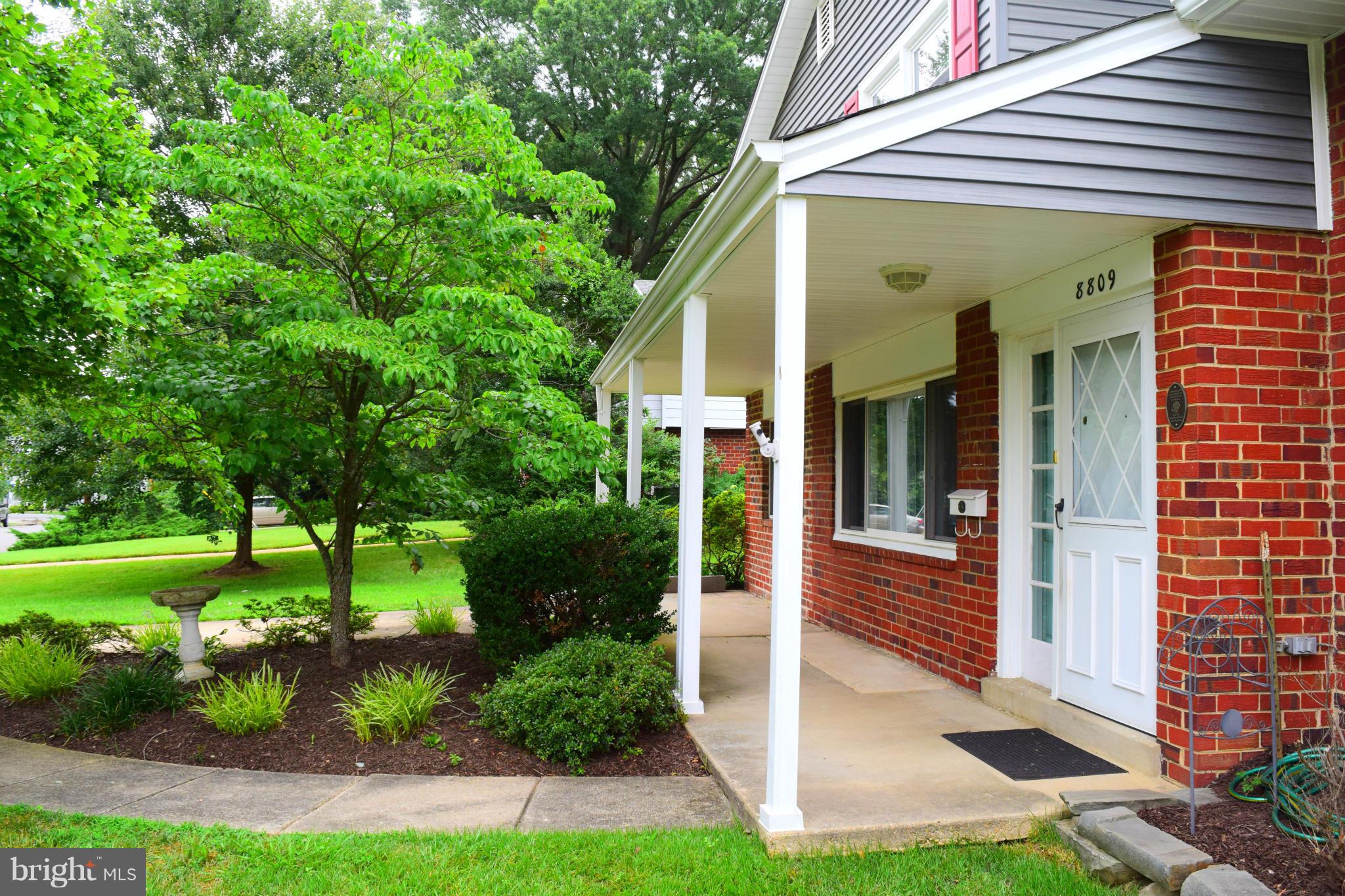 8809 Battery Road Alexandria, VA 22308 - Photo 3 of 27 Exterior (Front)