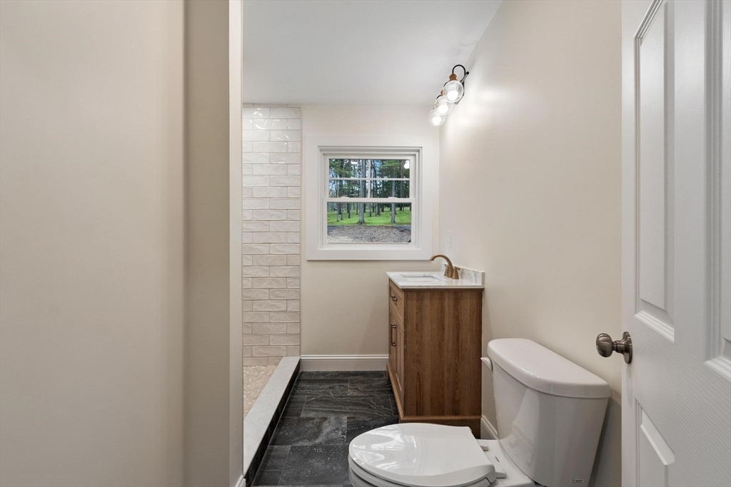 50 Pine Grove Road Lunenburg, MA 01462 - Photo 20 of 42