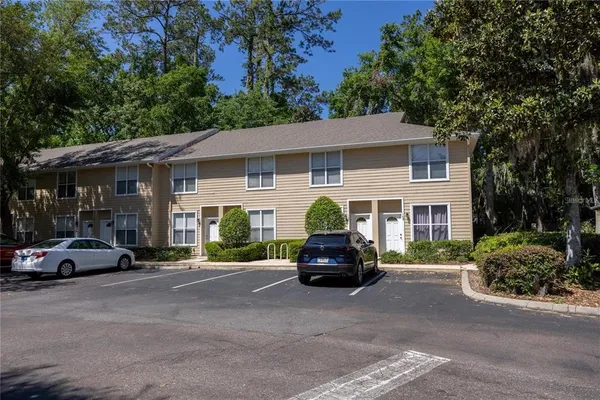 $184,500 | 3510 Southwest 50th Drive, Unit 158, Gainesville, FL 32608