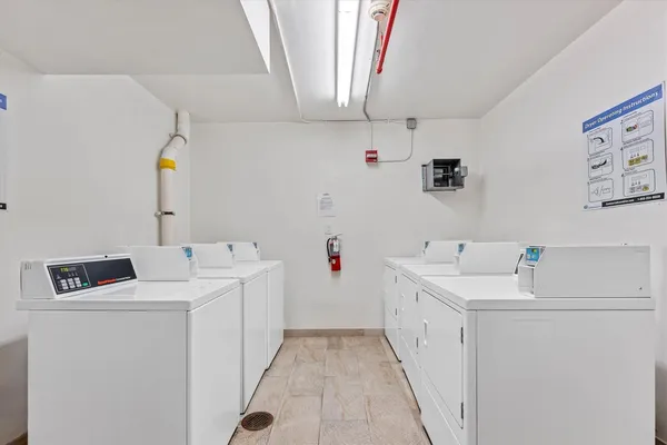 $4,300 | 1200 West Avenue, Unit 604, Miami Beach, FL 33139