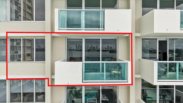 $4,300 | 1200 West Avenue, Unit 604, Miami Beach, FL 33139