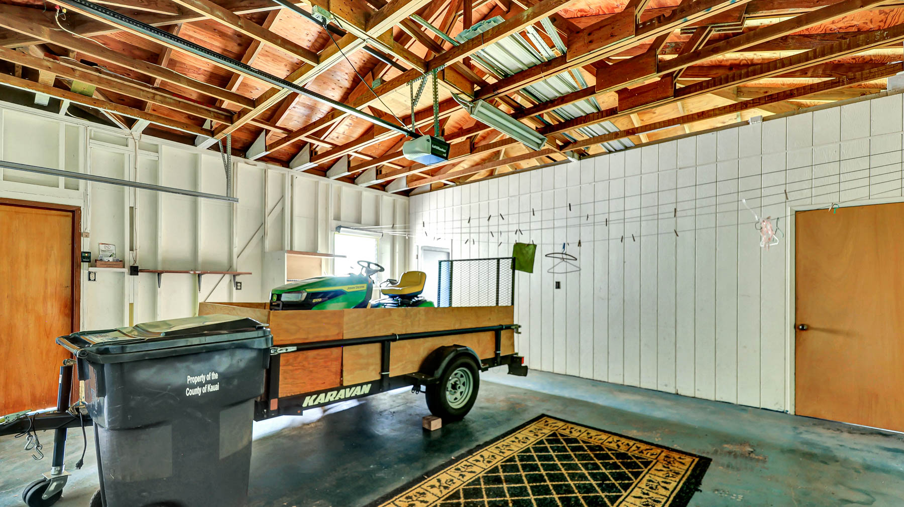 5116 Kula Road Kapaa, HI 96746 - Photo 27 of 28 a room with a table and chairs
