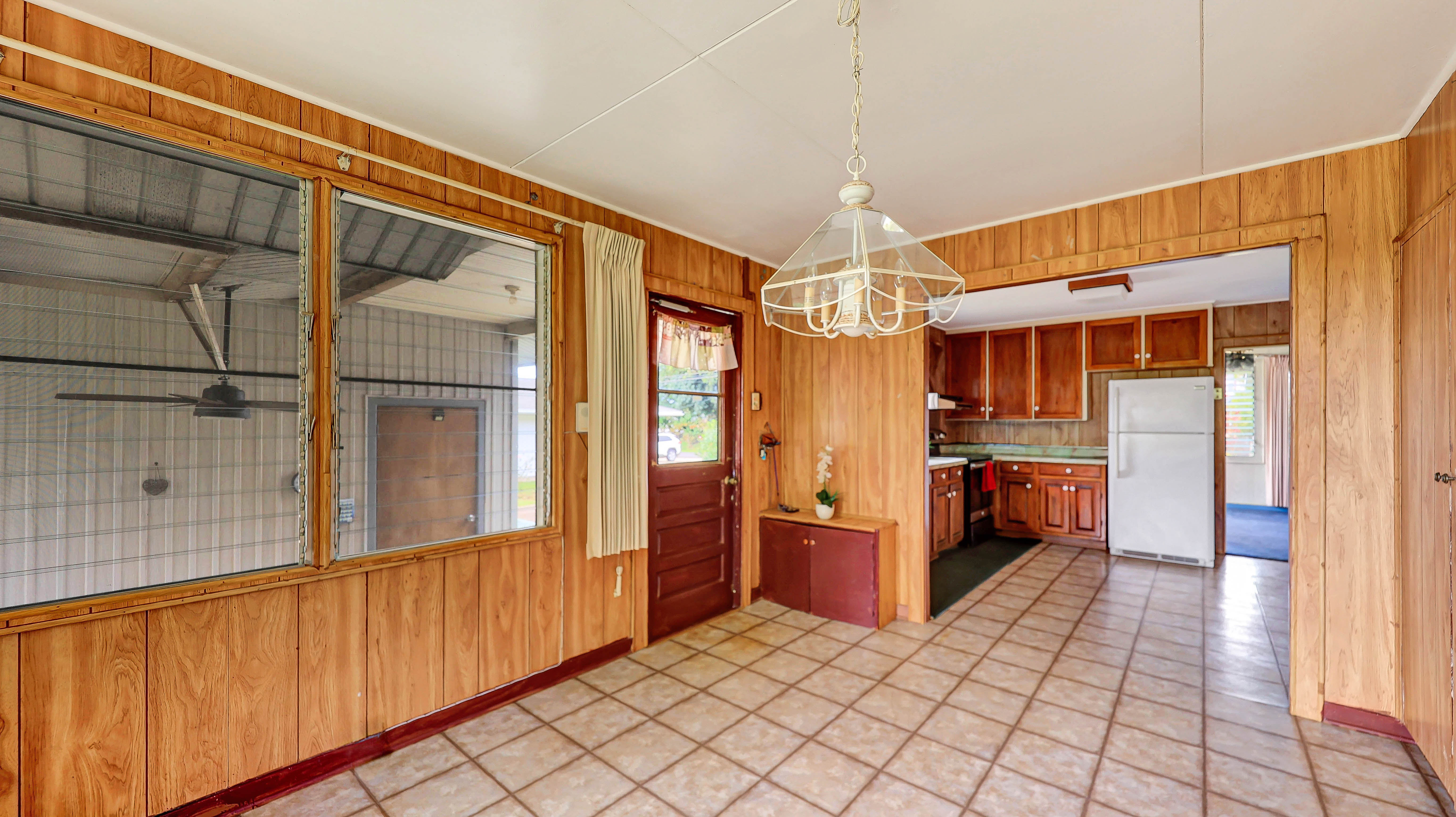 5116 Kula Road Kapaa, HI 96746 - Photo 6 of 28 a view of hallway with cabinets