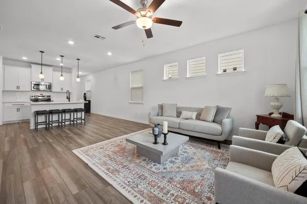 $1,995 | 126 Unakite Trail, Liberty Hill, TX 78642