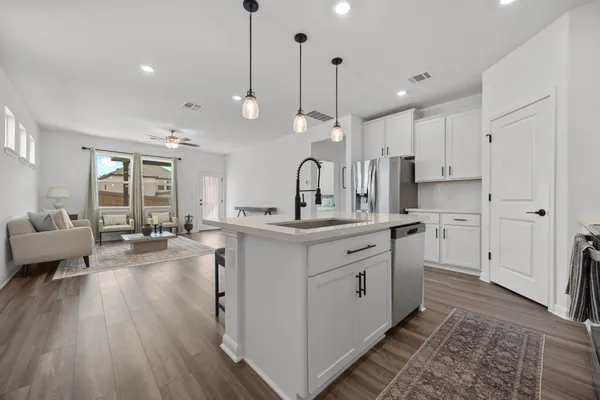 $1,995 | 126 Unakite Trail, Liberty Hill, TX 78642