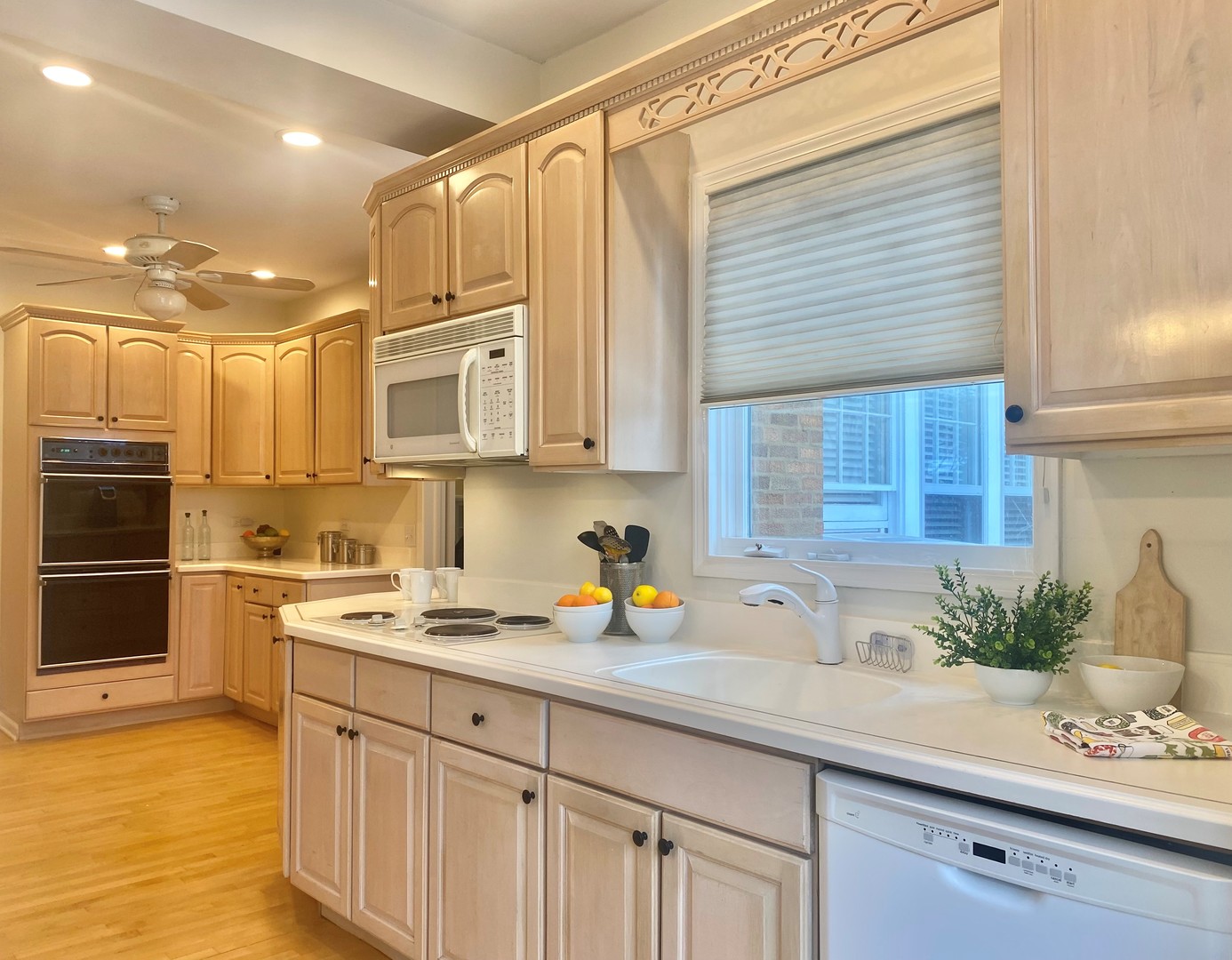 126 Imperial Street Park Ridge, IL 60068 - Photo 8 of 53 Gallery Image 8
