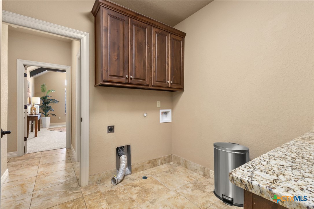 4612 Prairie Summit Seguin, TX 78155 - Photo 24 of 31 Laundry