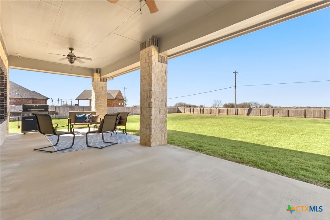4612 Prairie Summit Seguin, TX 78155 - Photo 25 of 31 Back porch
