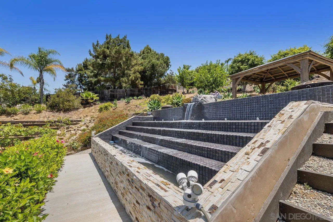 7342 Altiva Place Carlsbad, CA 92009 - Photo 47 of 56