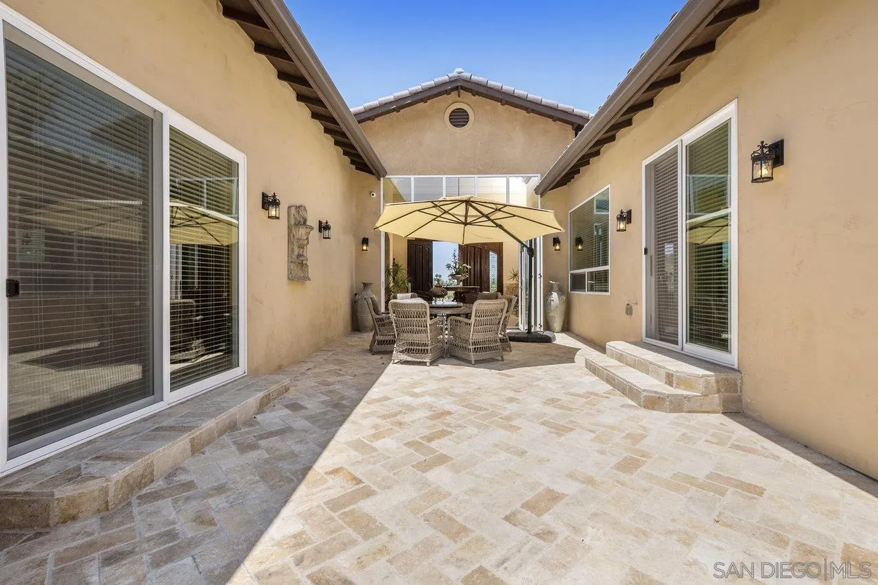 7342 Altiva Place Carlsbad, CA 92009 - Photo 52 of 56