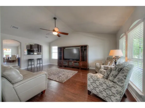 $2,095 | 709 Noatak Trail, Pflugerville, TX 78660