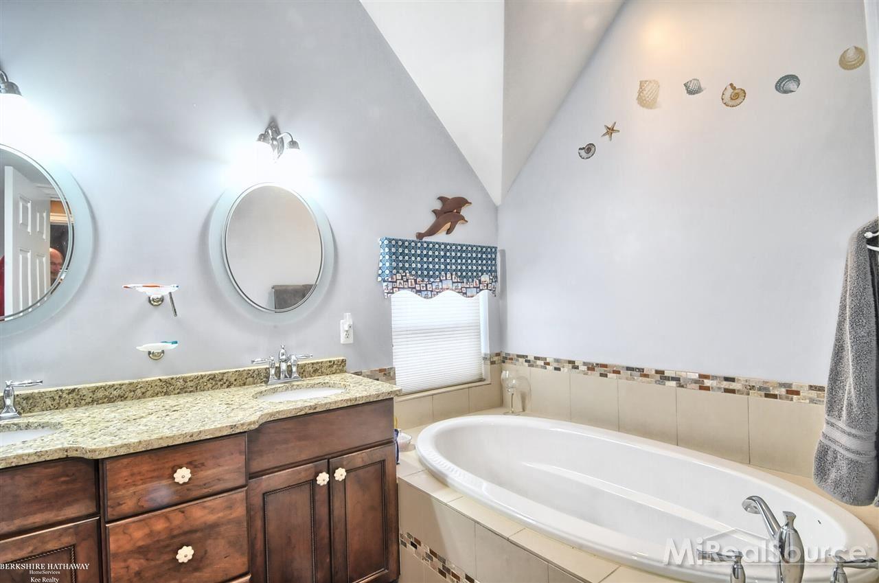 632 7th Street Rochester, MI 48307 - Photo 22 of 36