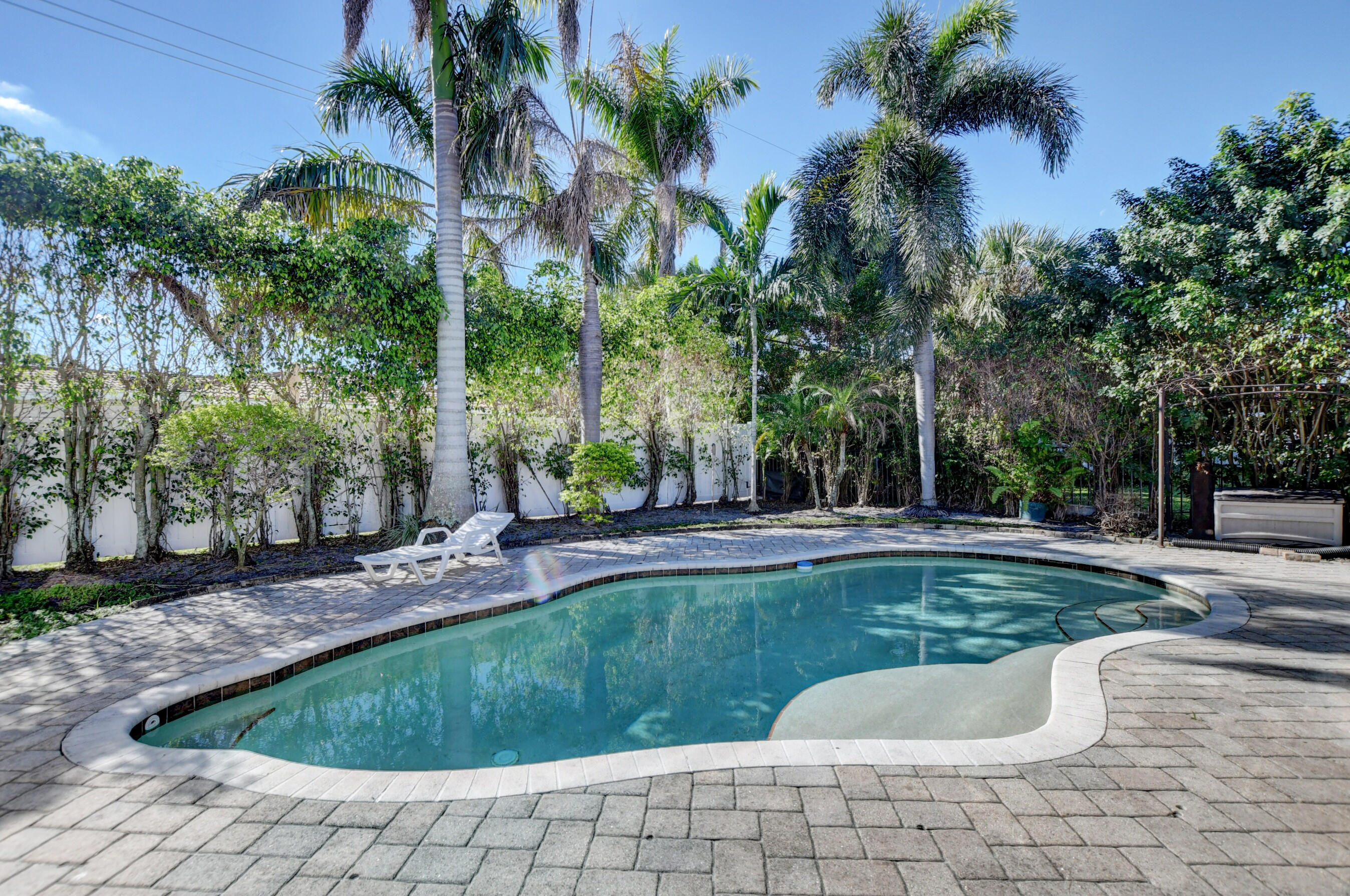 1148 Southwest 11th Street Boca Raton, FL 33486 - Photo 30 of 35 48_ebf_6010and4more