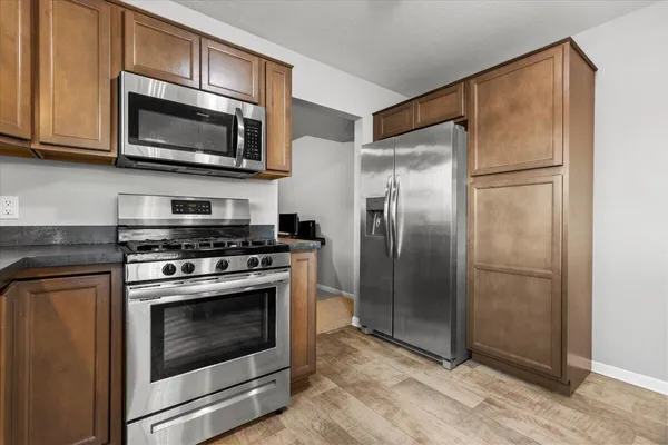 $370,000 | 17600 Peach Ridge Avenue Northwest, Kent City, MI 49330