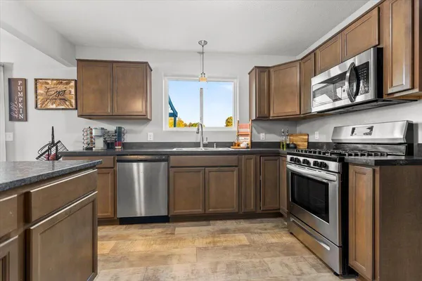 $370,000 | 17600 Peach Ridge Avenue Northwest, Kent City, MI 49330