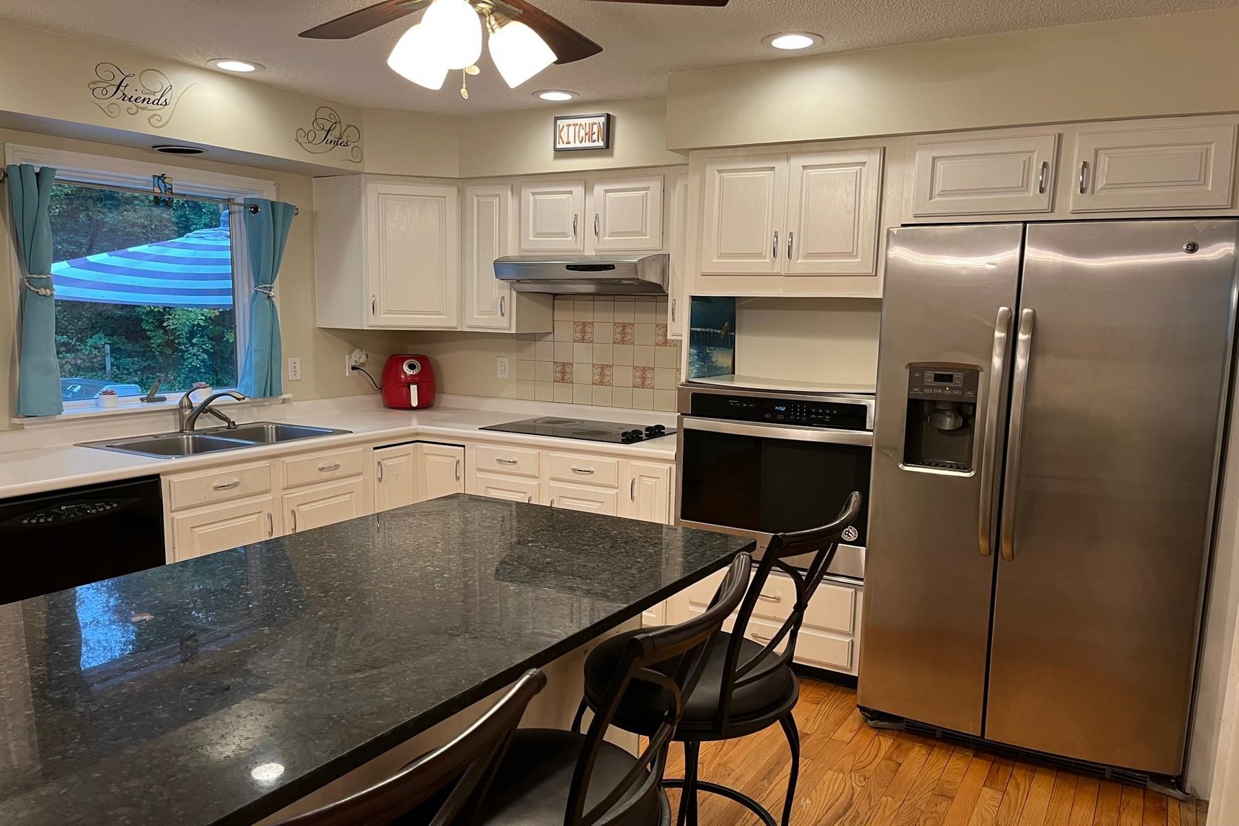 42 Stoneridge Drive Rutland, VT 05701 - Photo 17 of 28