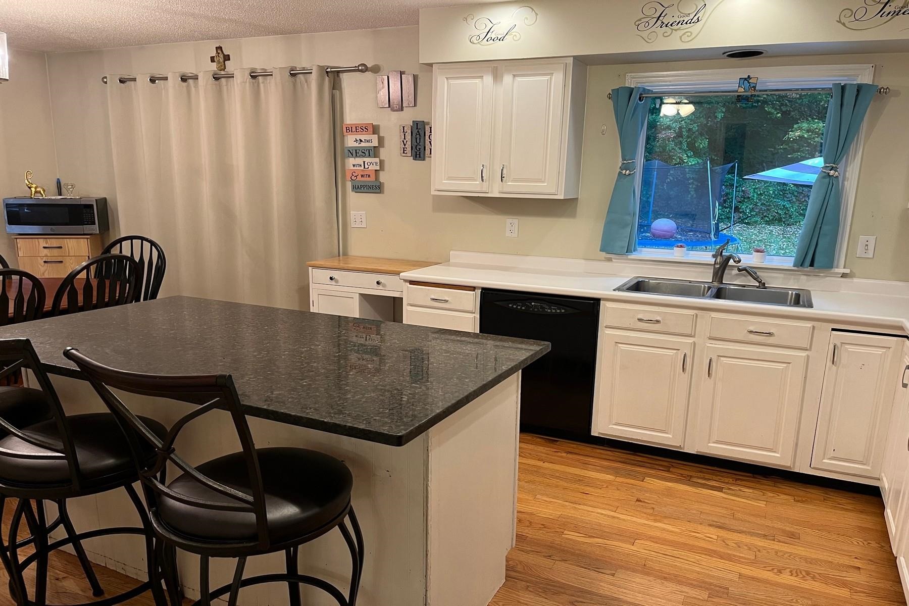 42 Stoneridge Drive Rutland, VT 05701 - Photo 18 of 28