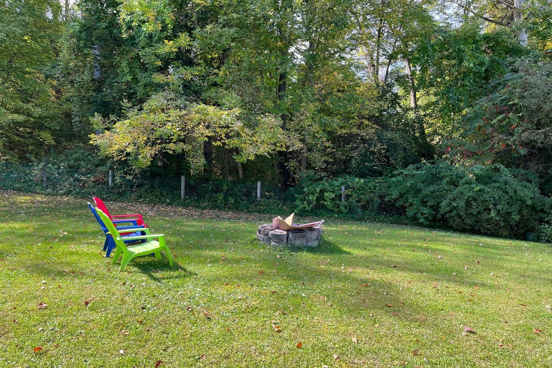 42 Stoneridge Drive Rutland, VT 05701 - Photo 5 of 28