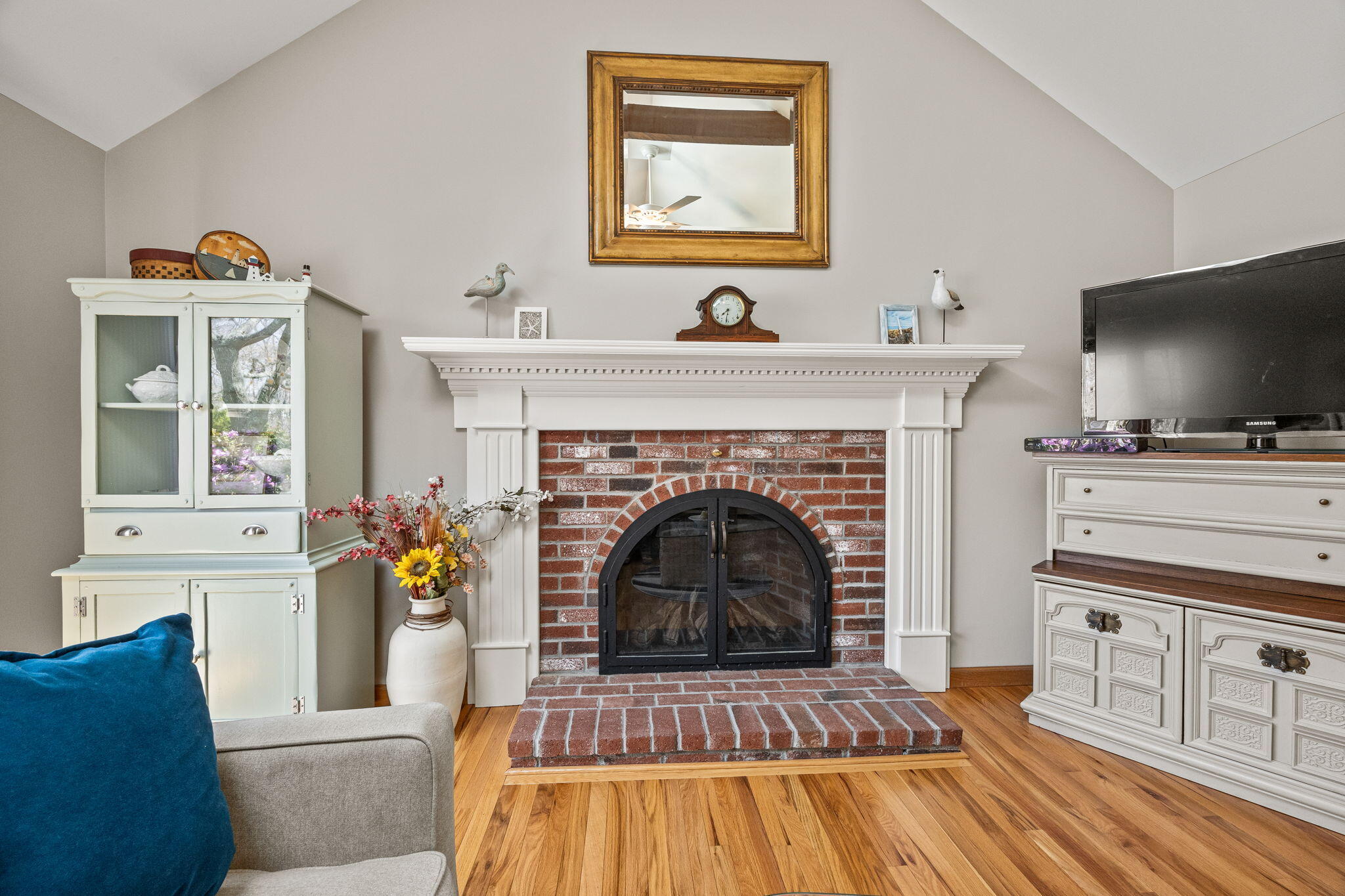 10-web-or-mls-73-millrace-rd
