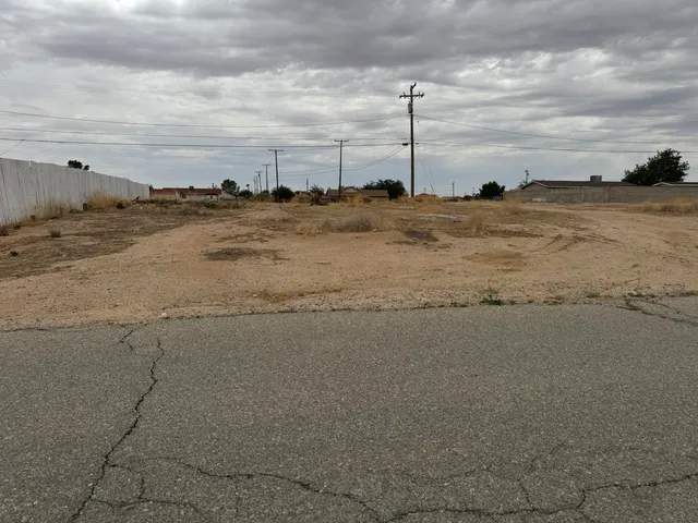 $18,000 | 1 Walpole Avenue, California City, CA 93505