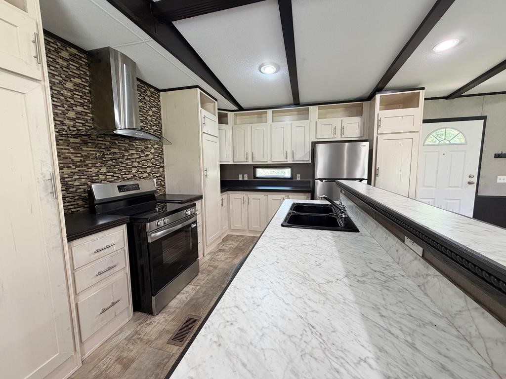 1046 Berry Road Lufkin, TX 75904 - Photo 11 of 27