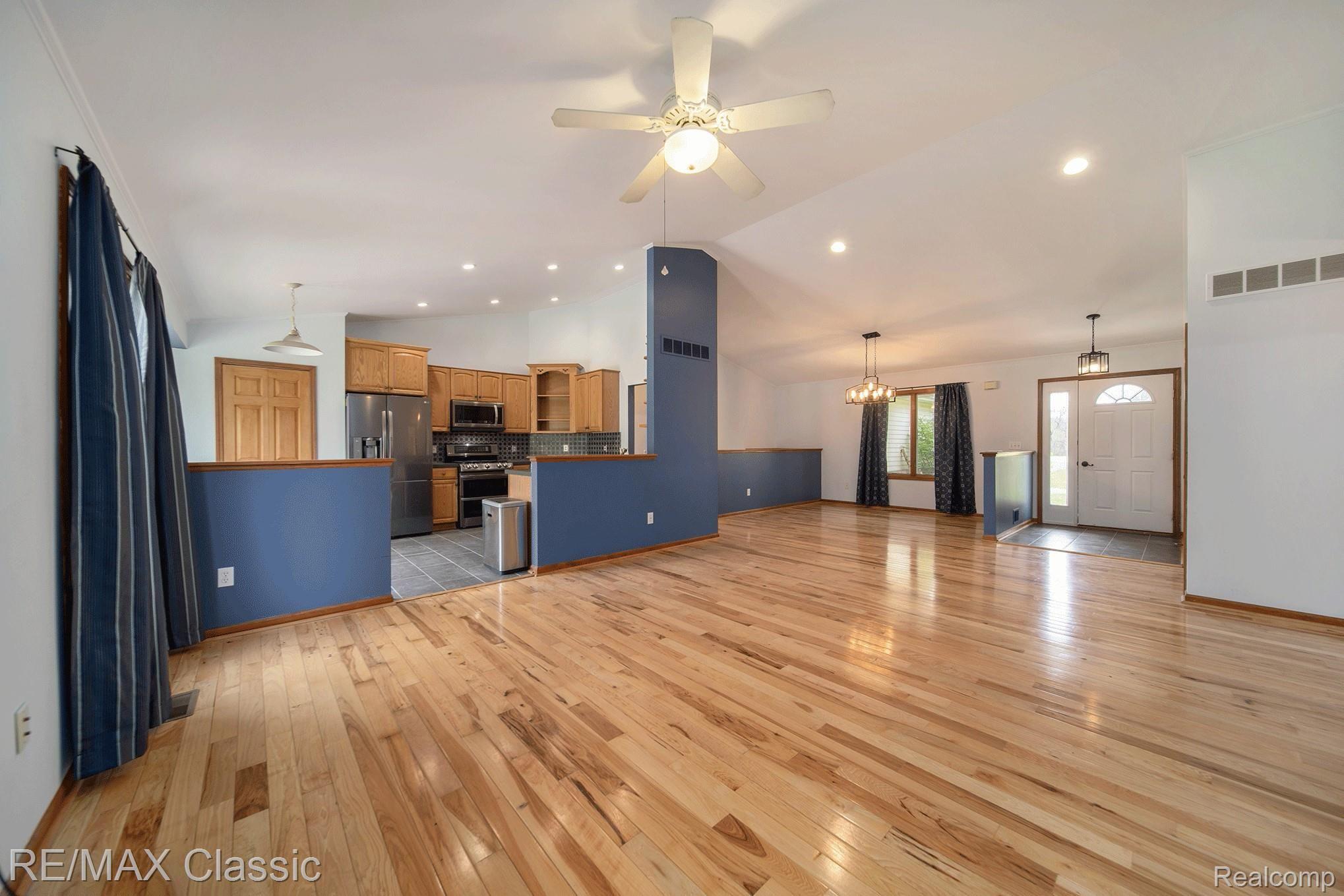 5406 Argentine Road Howell, MI 48855 - Photo 14 of 32 5406-Argentine_26.gif