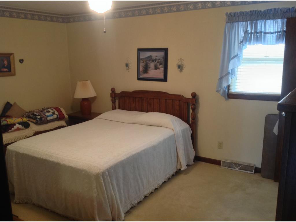 345 Wheelock Road Jonesborough, TN 37659 - Photo 12 of 22 large Master bedroom