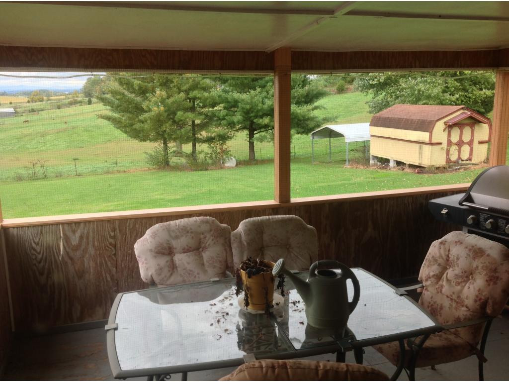 345 Wheelock Road Jonesborough, TN 37659 - Photo 10 of 22 screened in porch