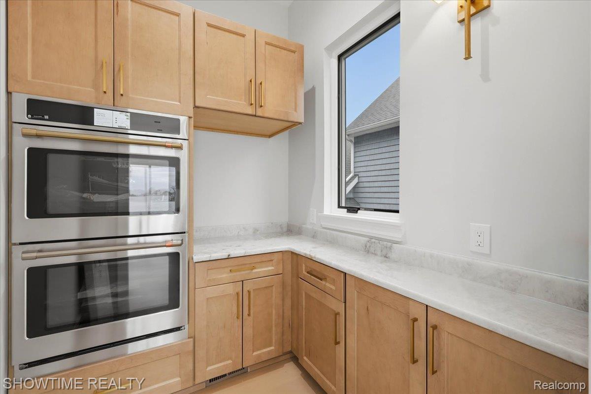 13281 Haddon Street Fenton, MI 48430 - Photo 46 of 87 48-13281 Haddon St-25.jpg