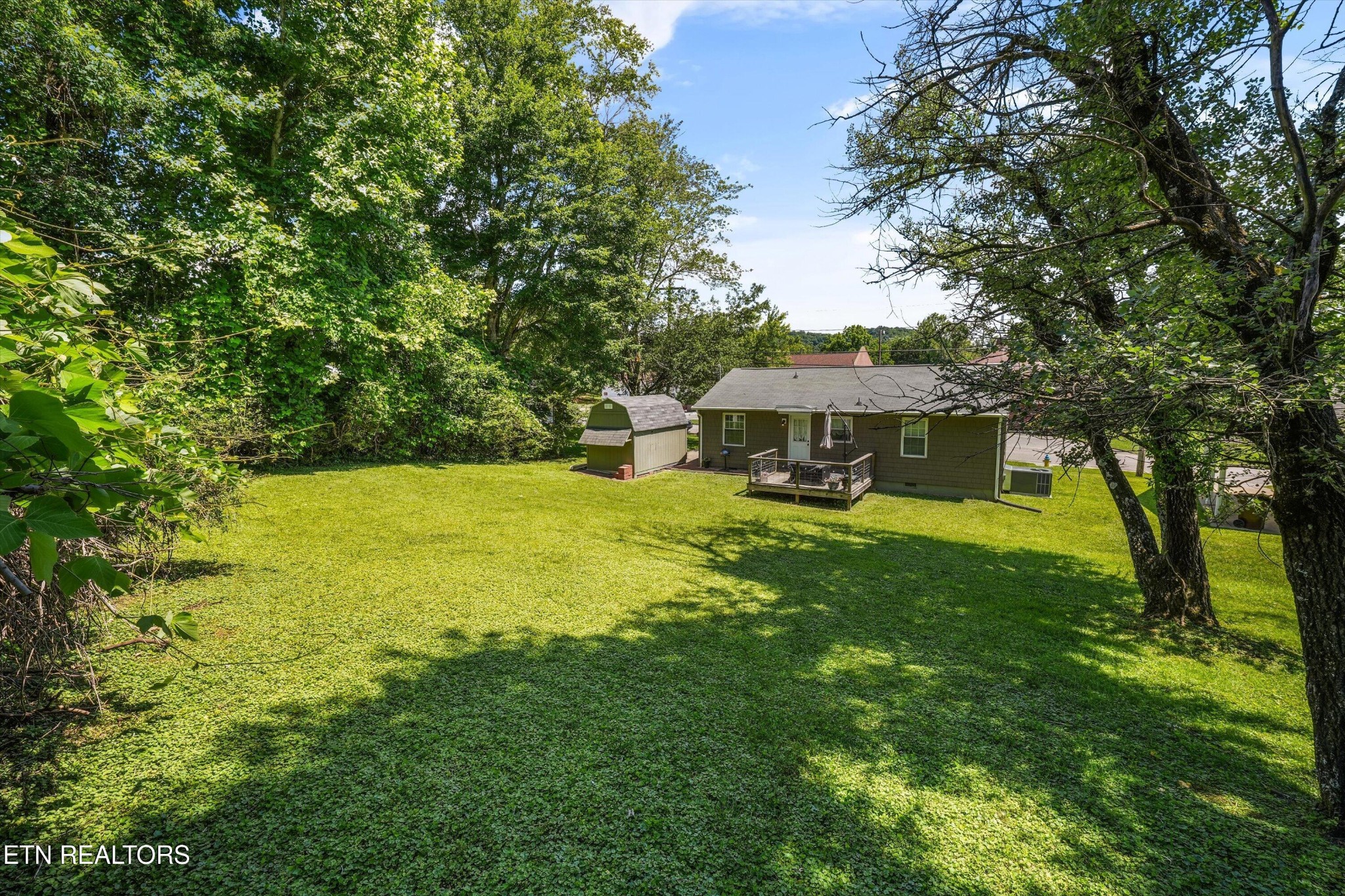 636 Robertsville Road Oak Ridge, TN 37830 - Photo 27 of 32