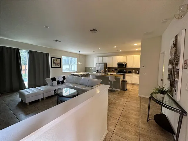 $2,750 | 840 Las Fuentes Drive, Kissimmee, FL 34746