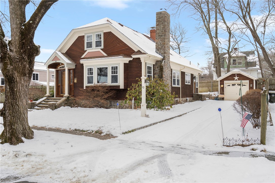 10 Hill Avenue Smithfield, RI 02917 - Photo 2 of 27