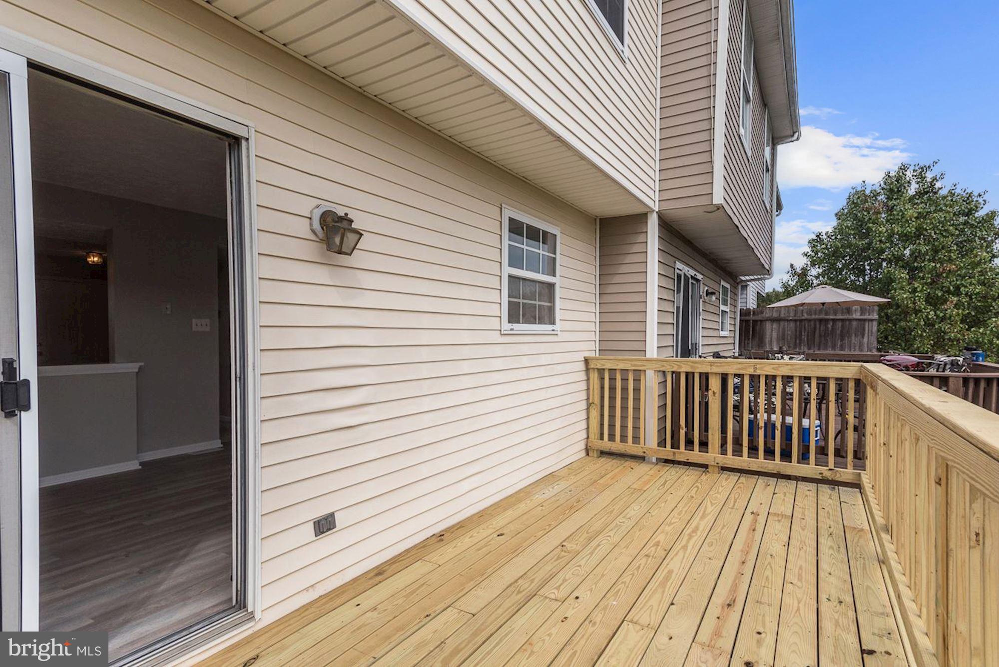 2011 Riding Crop Way Windsor Mill, MD 21244 - Photo 23 of 34 Deck
