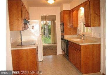 1932 Hull Road Vienna, VA 22182 - Photo 3 of 3 Kitchen