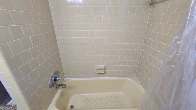 $2,200 | 4270 East Hamill Drive, Buford, GA 30519