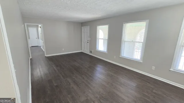 $2,200 | 4270 East Hamill Drive, Buford, GA 30519