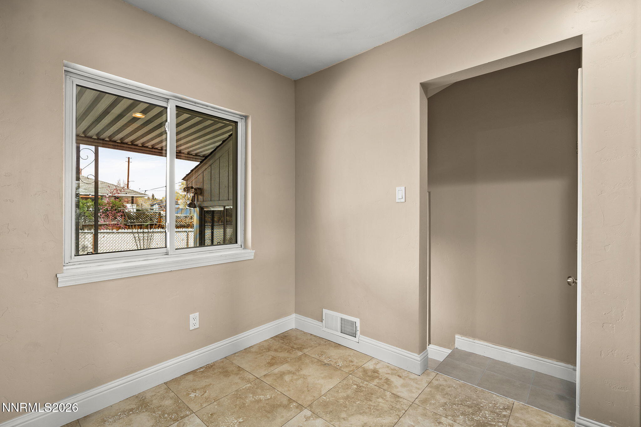 201 Sunnyside Drive Reno, NV 89503 - Photo 19 of 45 19-web-or-mls-_DSC9559