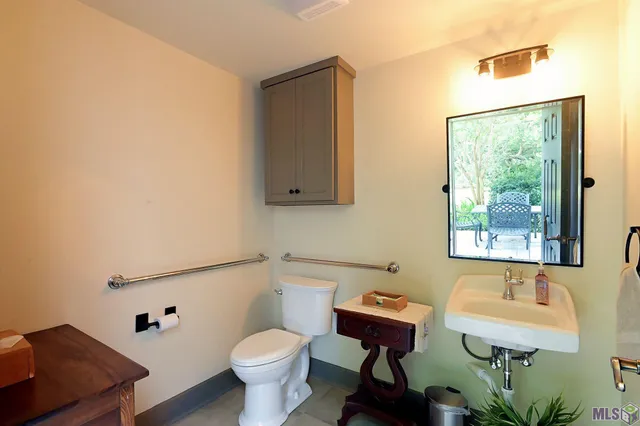 $1,875,000 | 7602 Highway 1, Lockport, LA 70374