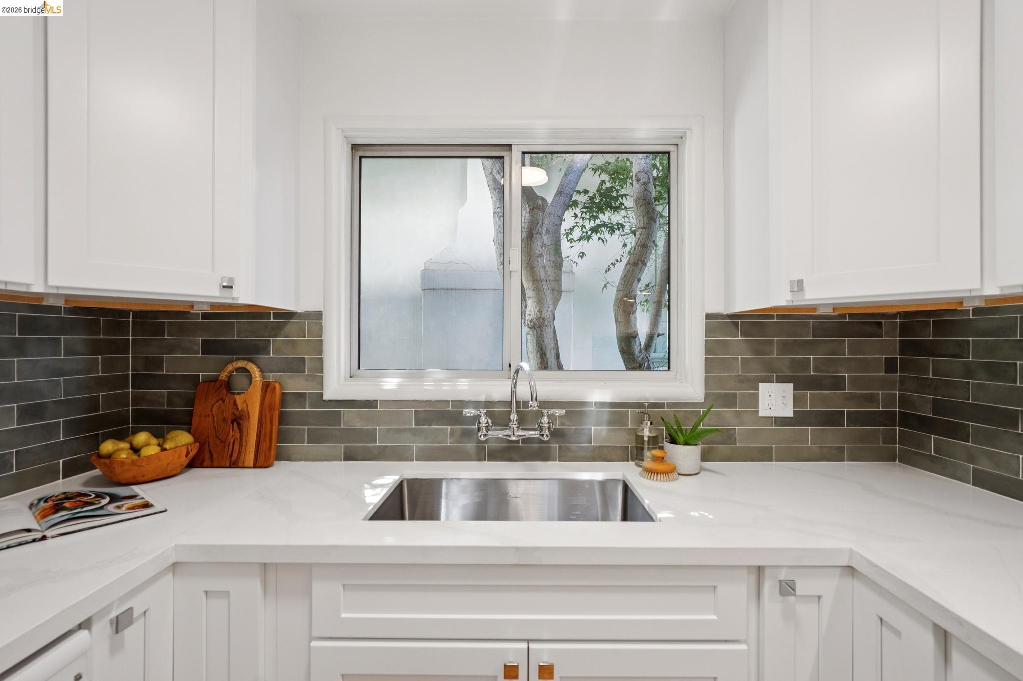 1915 Clemens Road Oakland, CA 94602 - Photo 22 of 48