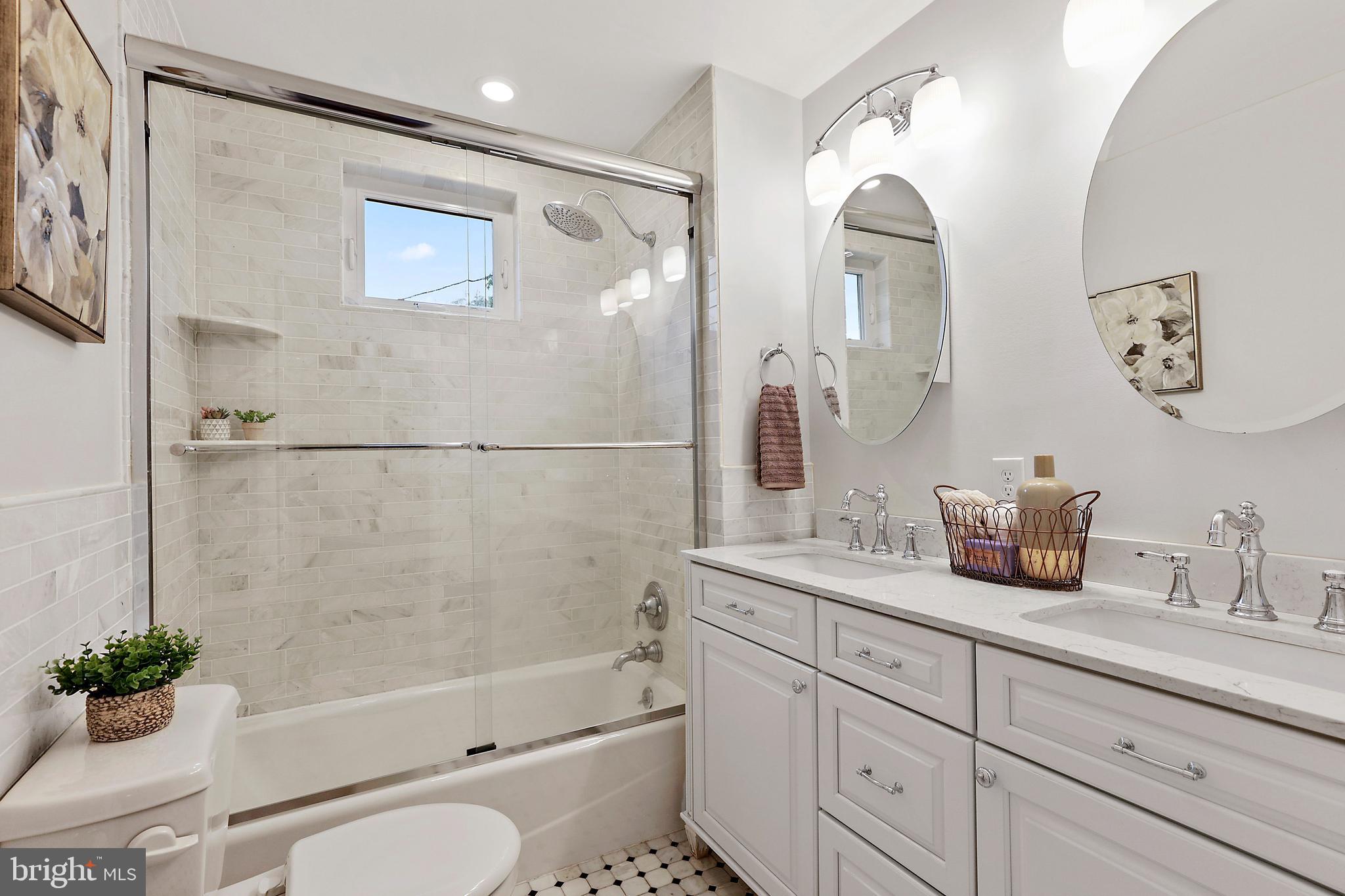 3642 Roland Avenue Baltimore, MD 21211 - Photo 49 of 61 En-suite bath with double sinks