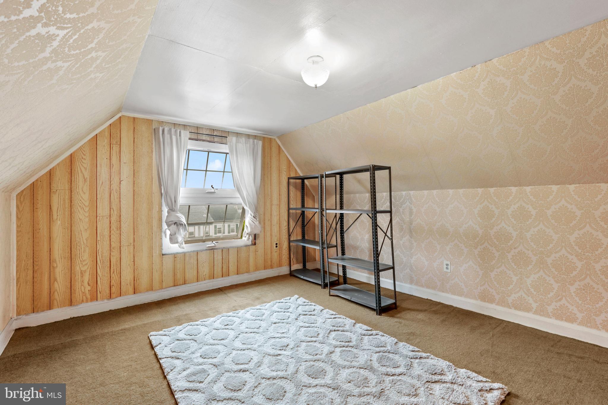 3642 Roland Avenue Baltimore, MD 21211 - Photo 51 of 61 Large, full 3rd floor awaiting new buyer's ideas!