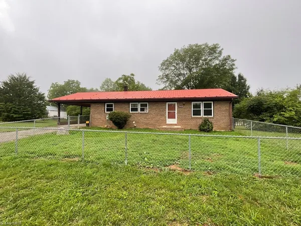 $209,900 | 863 Willis Gap Road, Ararat, VA 24053
