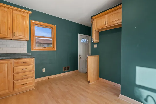 $250,000 | 1353 South 110th Street, West Allis, WI 53214