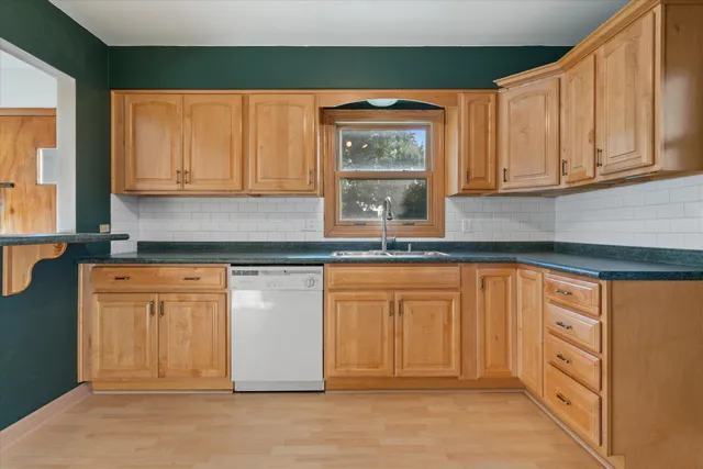 $250,000 | 1353 South 110th Street, West Allis, WI 53214