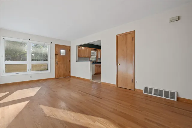 $250,000 | 1353 South 110th Street, West Allis, WI 53214