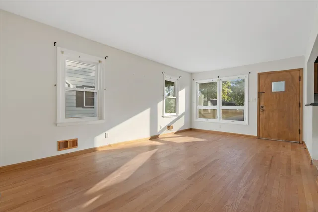 $250,000 | 1353 South 110th Street, West Allis, WI 53214