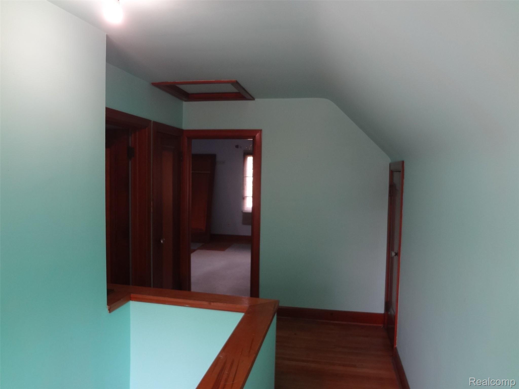 4409 South Wayne Road Wayne, MI 48184 - Photo 10 of 22 DSC02577.JPG