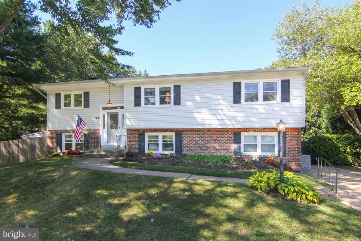 94 Stauffer Road Severna Park, MD 21146 - Photo 1 of 30 Exterior (Front)