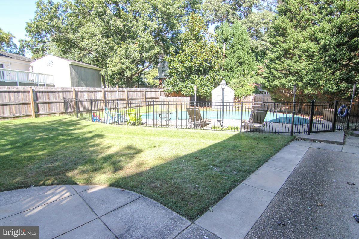94 Stauffer Road Severna Park, MD 21146 - Photo 27 of 30 Exterior (Rear)